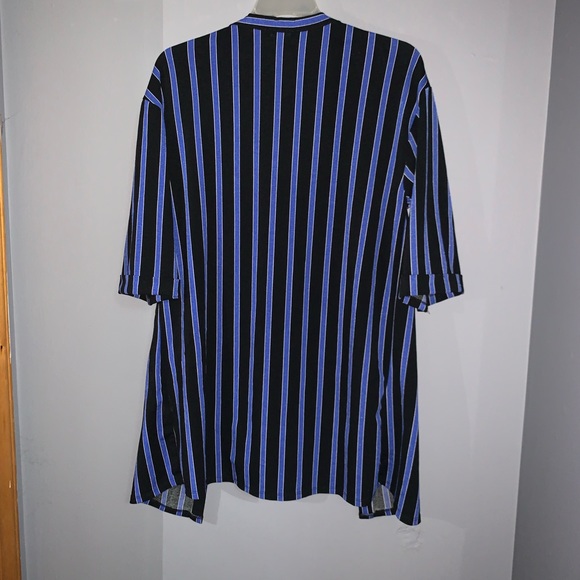 Cardigan - Picture 2 of 3